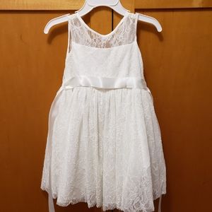 2T lace flower girl dress